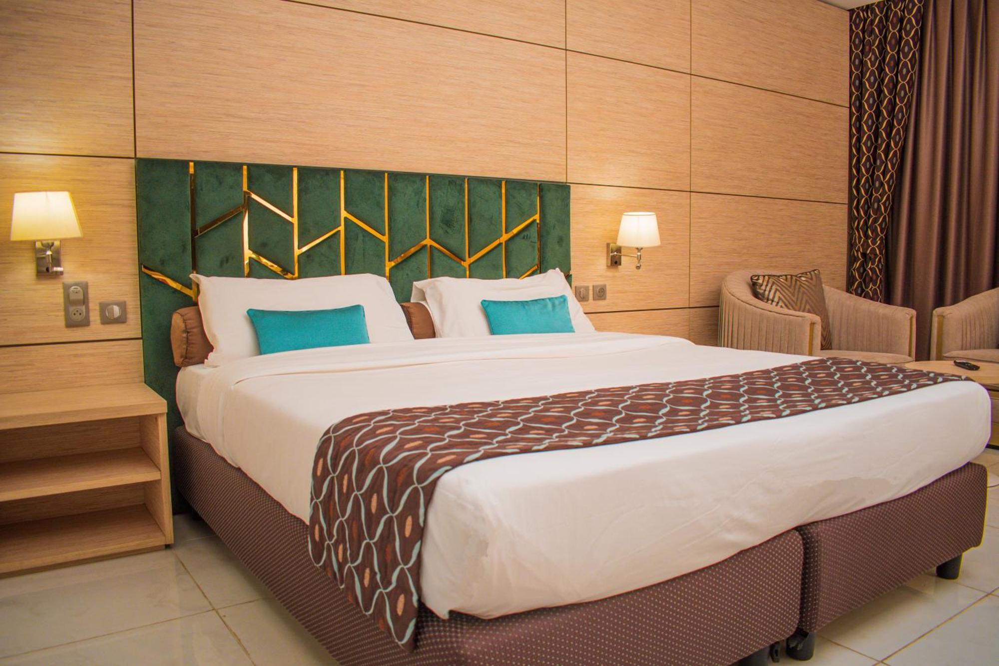 Hotel Sarakawa 로메 외부 사진