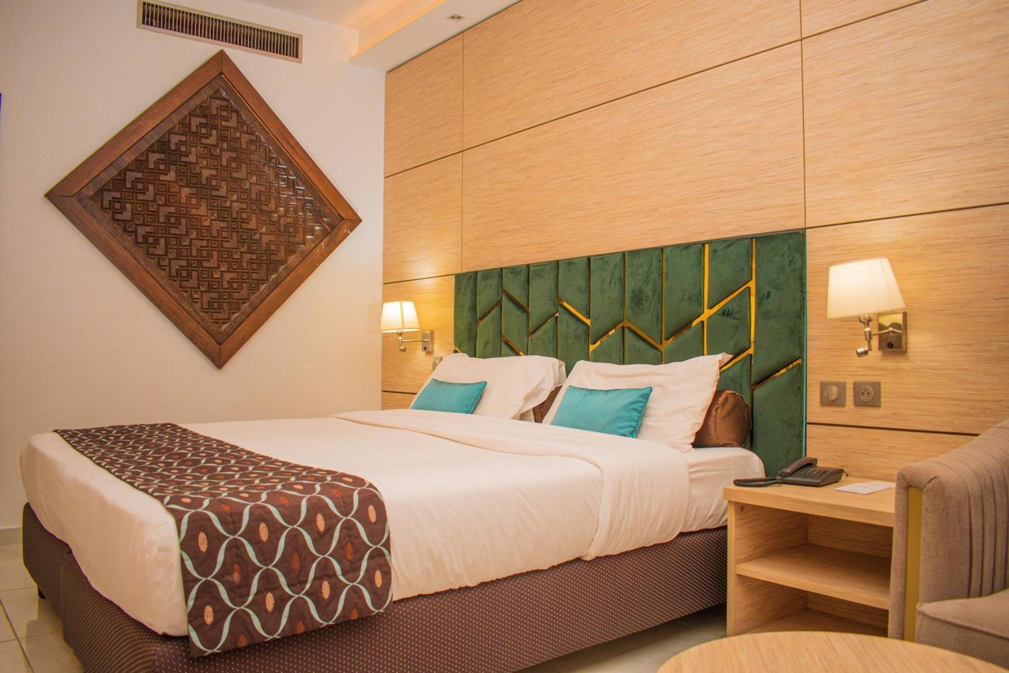 Hotel Sarakawa 로메 외부 사진